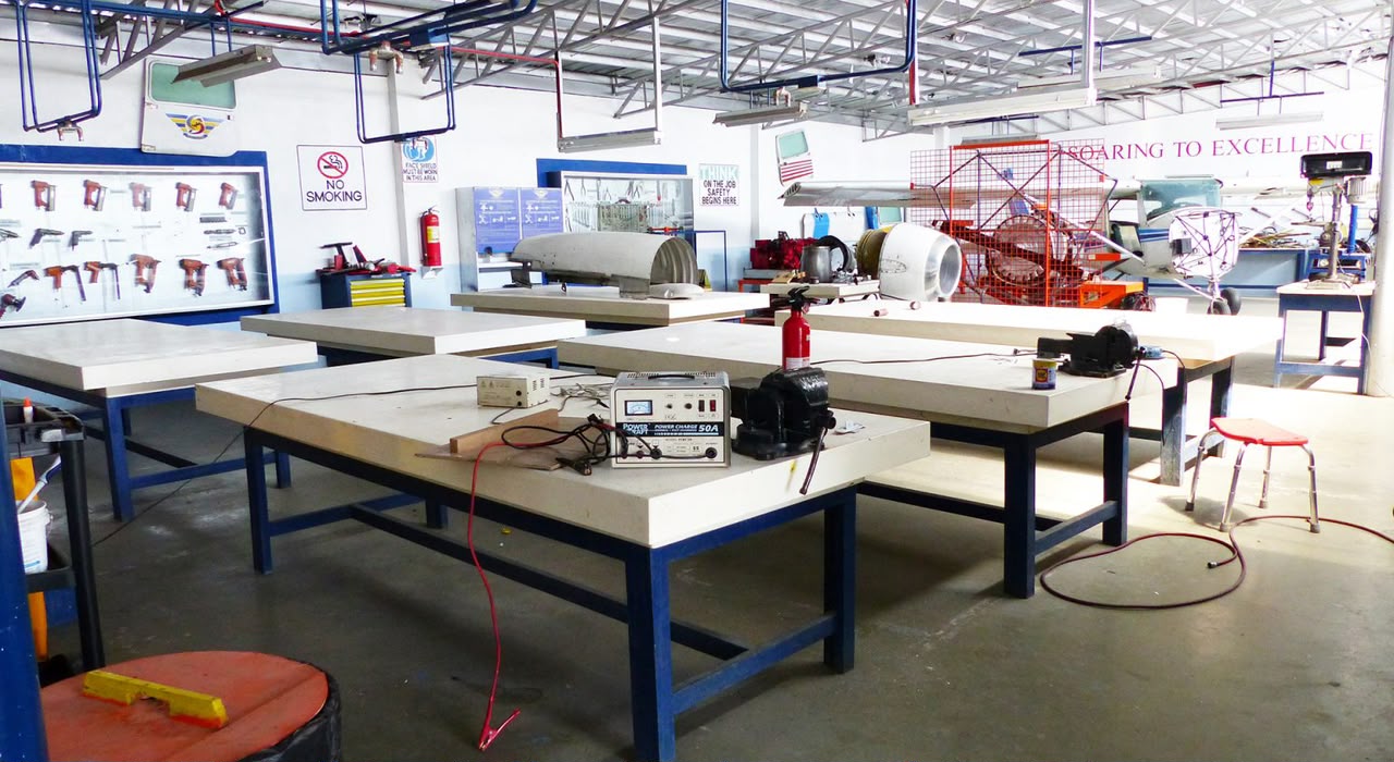 Aircraft systems workshop and training lab